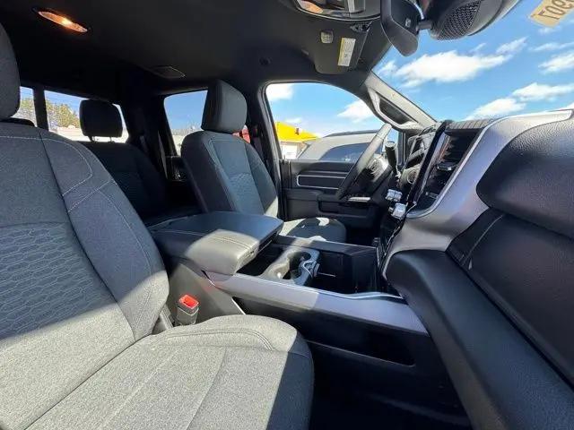 2026 Ram 3500 Big Horn Crew Cab 4x4 8' Box