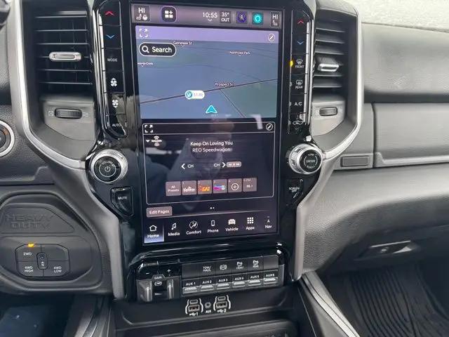 2026 Ram 3500 Big Horn Crew Cab 4x4 8' Box