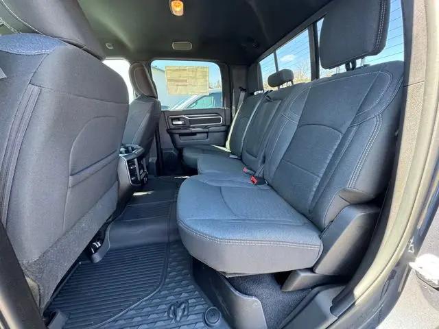 2026 Ram 3500 Big Horn Crew Cab 4x4 8' Box