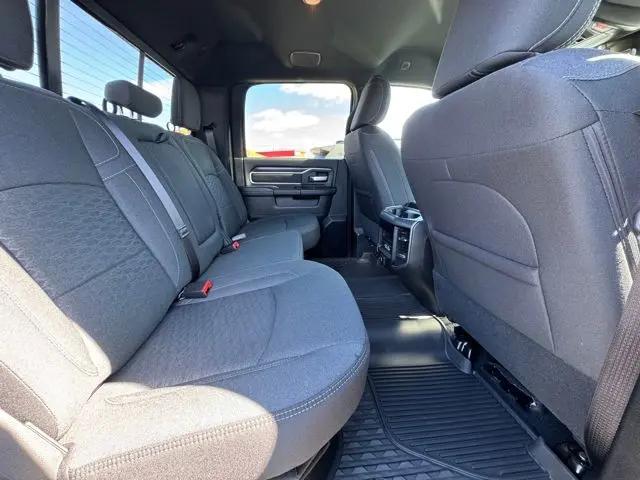 2026 Ram 3500 Big Horn Crew Cab 4x4 8' Box