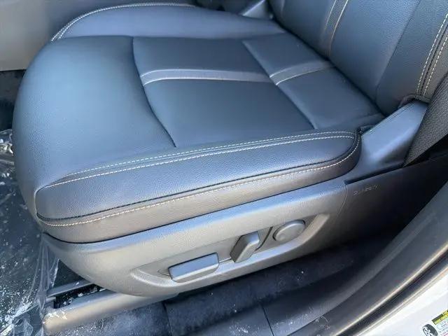 2026 Mazda X-90 3.3 Turbo Select