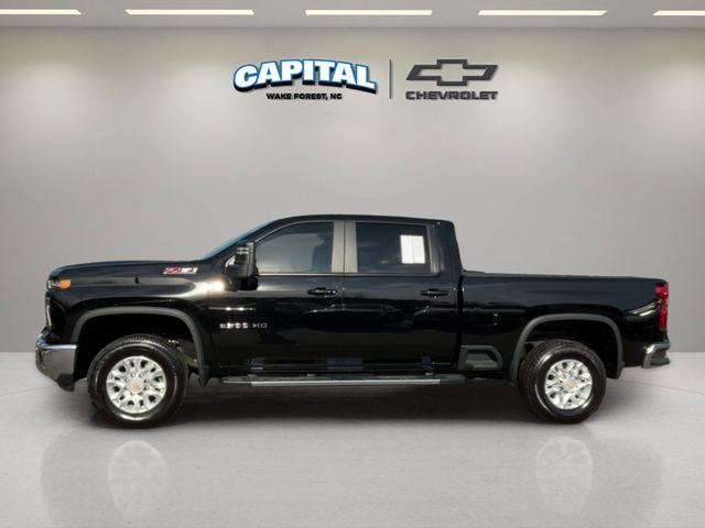 2025 Chevrolet Silverado 2500HD 4WD Crew Cab Standard Bed LT
