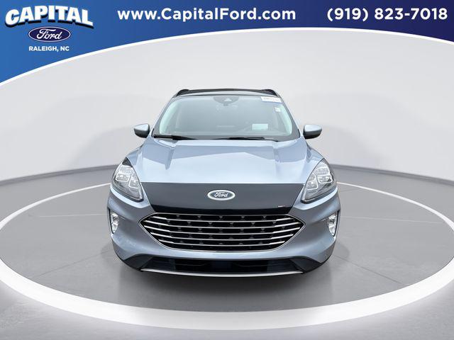 2022 Ford Escape Titanium Hybrid