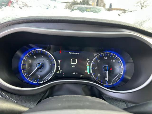2026 Chrysler Pacifica Select AWD