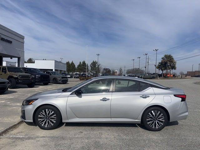 2024 Nissan Altima SV FWD