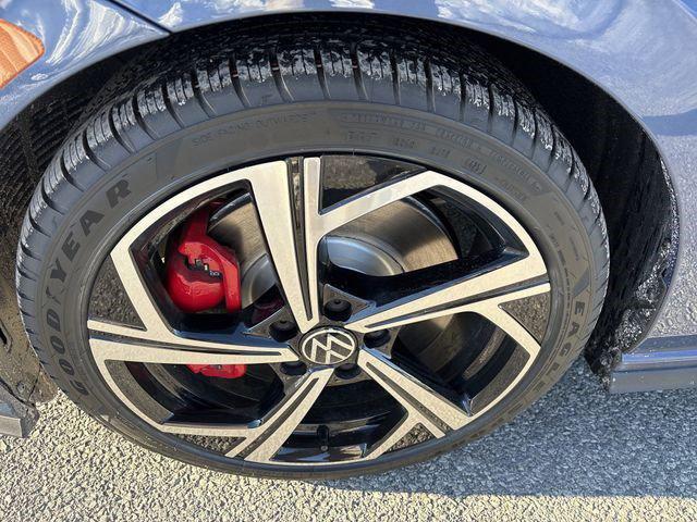 2026 Volkswagen Golf GTI SE