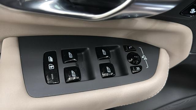 2026 Volvo XC90 Plug-In Hybrid Ultra, T8 AWD, Electric/Gasoline, Bright, 7 Seats