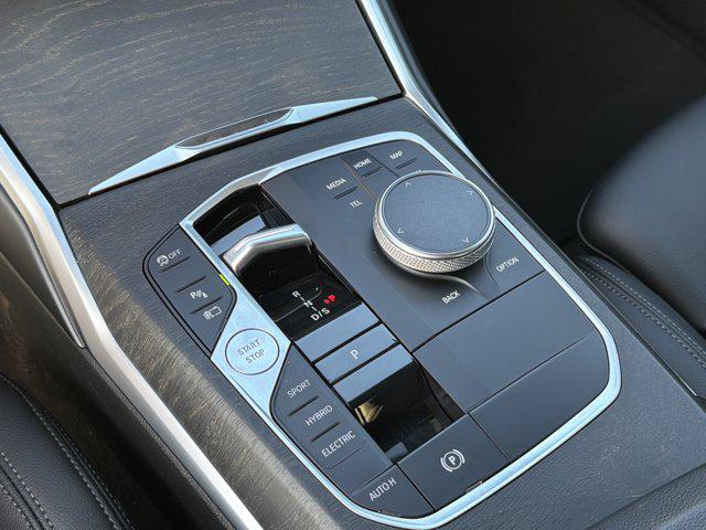 2023 BMW 3 Series 330e Sedan