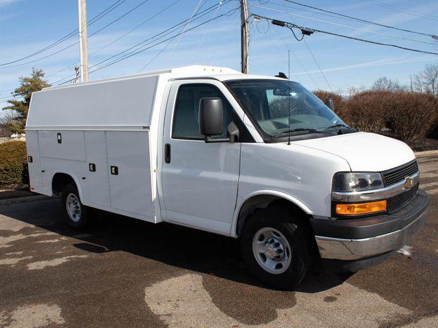 2025 Chevrolet Express Cutaway Work Van