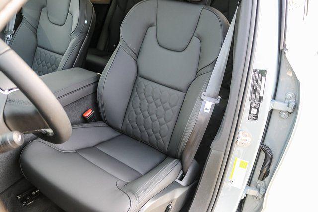 2026 Volvo XC90 Plus, B5 AWD Gas (mild hybrid), Gasoline, Bright, 7 Seats