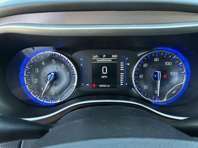 2024 Chrysler Voyager LX