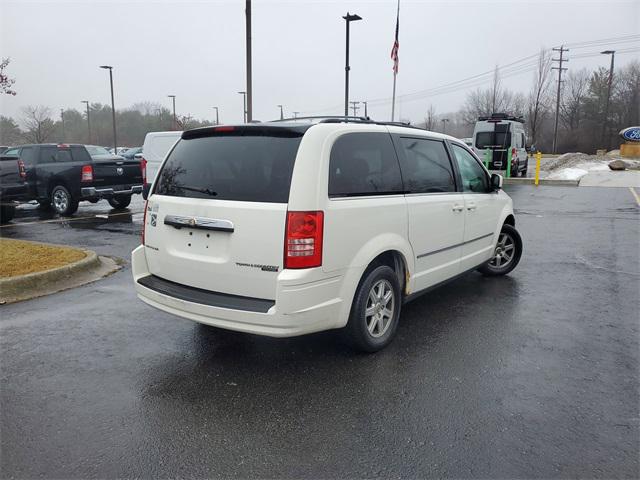 2010 Chrysler Town & Country Touring Plus
