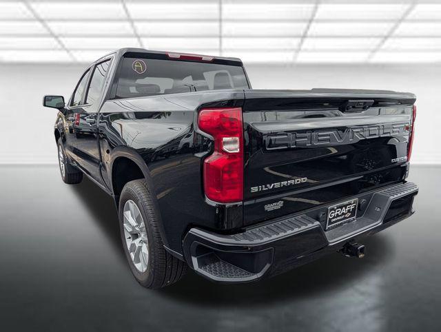 2026 Chevrolet Silverado 1500 2WD Crew Cab Short Bed Custom