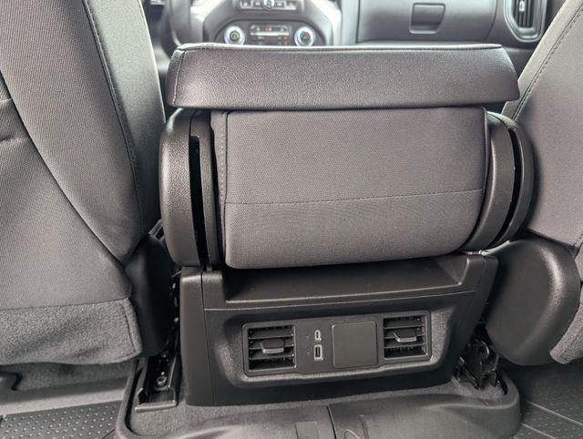 2026 Chevrolet Silverado 1500 2WD Crew Cab Short Bed Custom