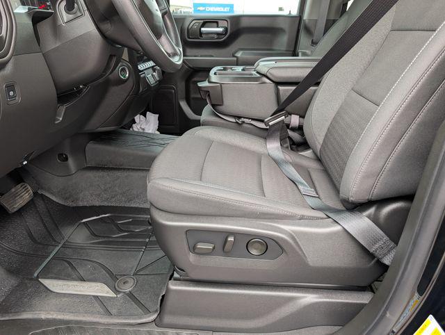2026 Chevrolet Silverado 1500 2WD Crew Cab Short Bed Custom