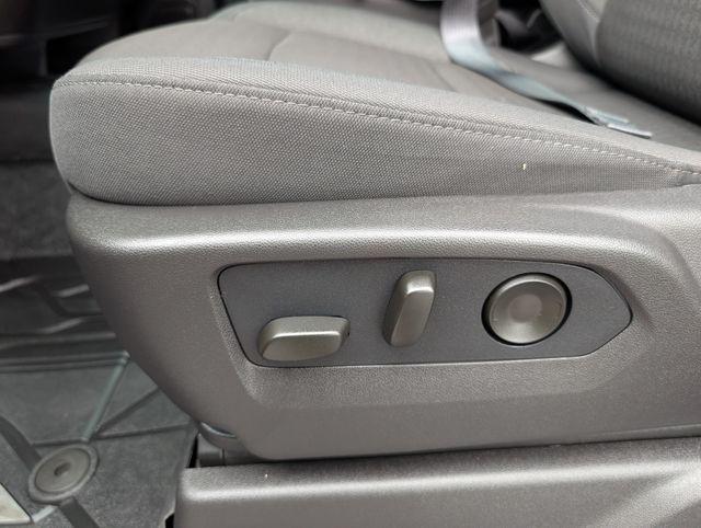 2026 Chevrolet Silverado 1500 2WD Crew Cab Short Bed Custom