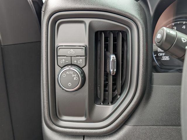 2026 Chevrolet Silverado 1500 2WD Crew Cab Short Bed Custom