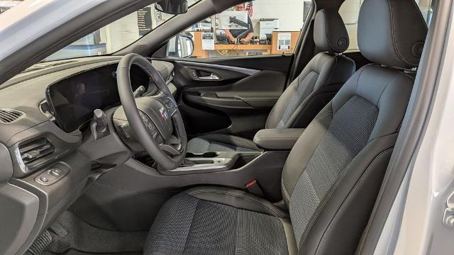 2026 Buick NV Preferred FWD