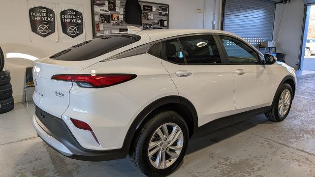 2026 Buick NV Preferred FWD