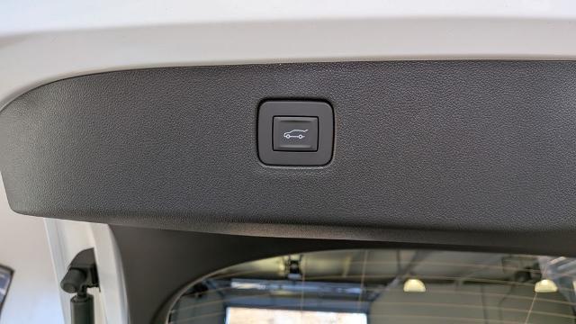 2026 Buick NV Preferred FWD