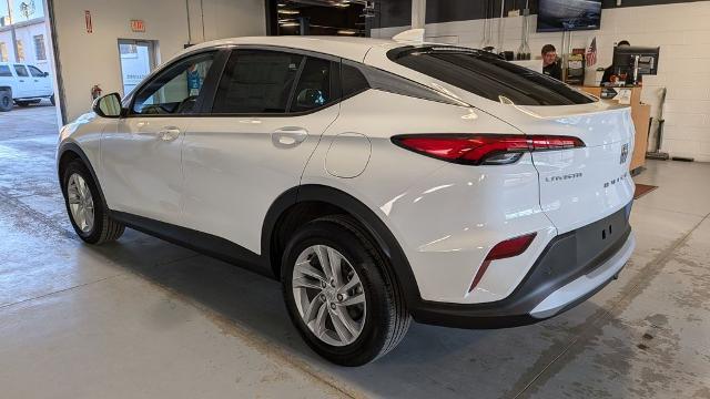 2026 Buick NV Preferred FWD