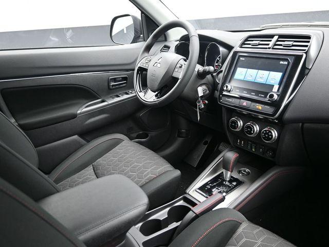 2026 Mitsubishi Outlander Sport 2.0 LE