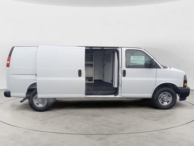 2025 Chevrolet Express Cargo Van RWD 2500 Extended Wheelbase WT