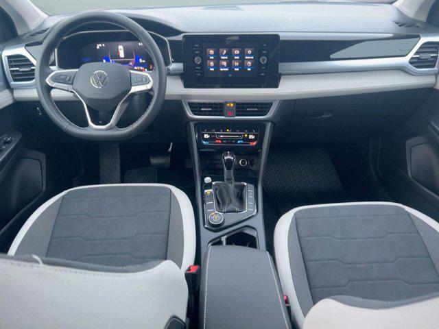 2026 Volkswagen Taos SE