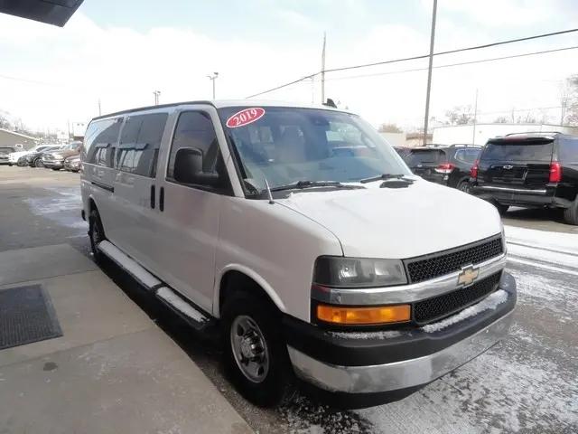 2019 Chevrolet Express LT