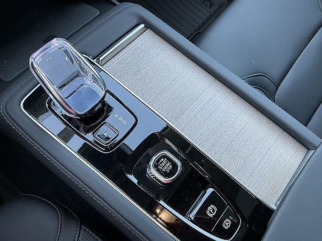 2026 Volvo XC90 Plug-In Hybrid Plus, T8 AWD, Electric/Gasoline, Bright, 7 Seats
