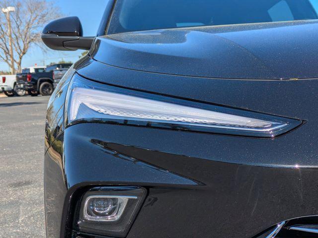 2026 Buick NV Preferred FWD