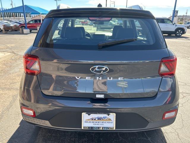 2026 Hyundai Venue SEL w/Two-Tone Roof