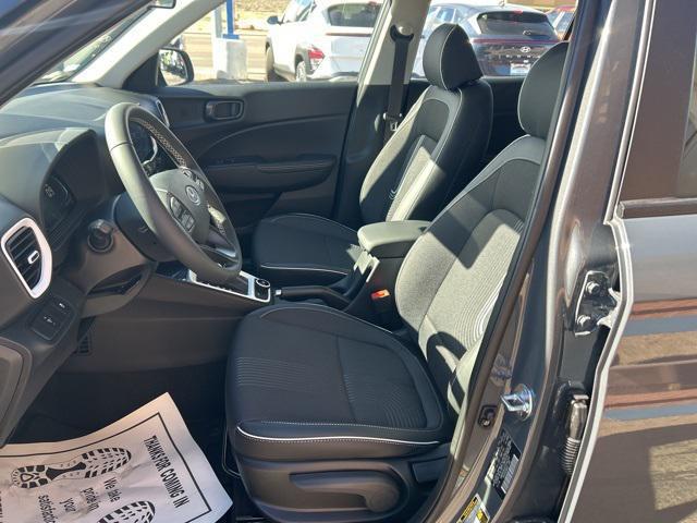2026 Hyundai Venue SEL w/Two-Tone Roof