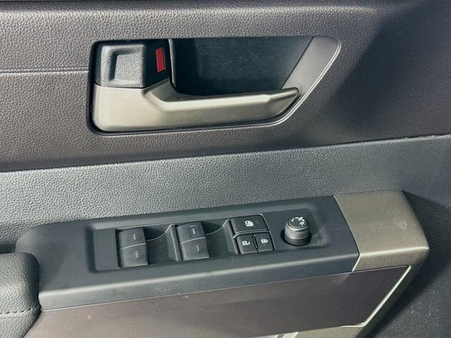 2026 Toyota Tundra SR5 CrewMax 5.5' Bed