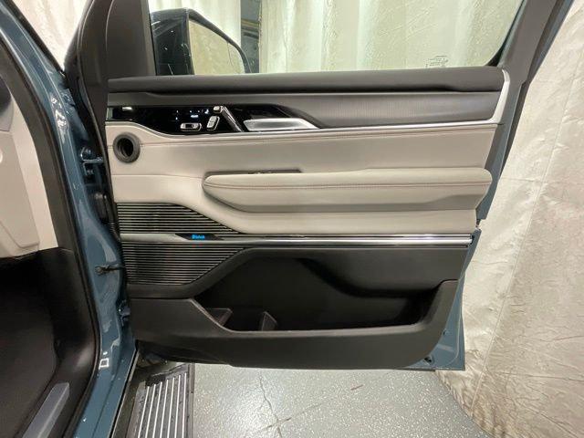 2026 Jeep Grand Wagoneer Summit Obsidian 4x4