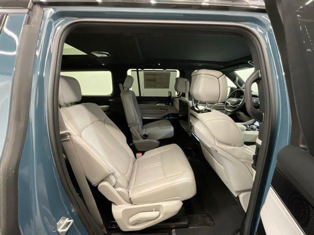 2026 Jeep Grand Wagoneer Summit Obsidian 4x4