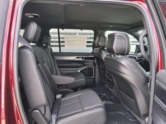 2026 Jeep Grand Wagoneer Limited Reserve 4x4