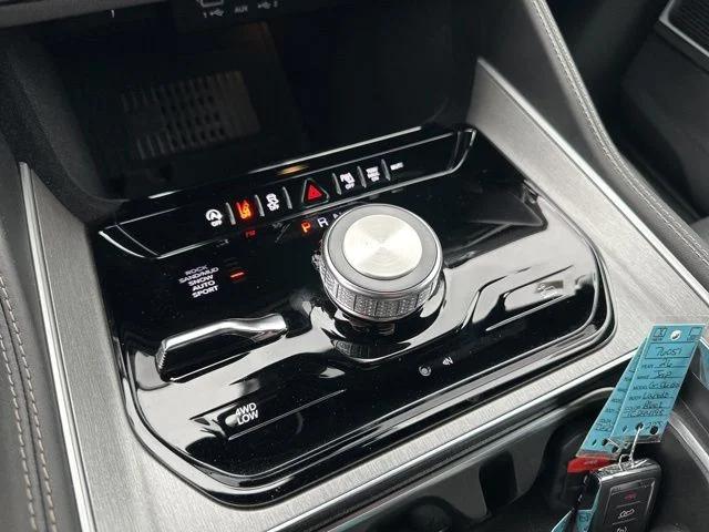 2026 Jeep Grand Wagoneer Limited Altitude 4x4