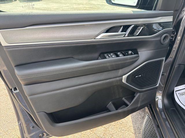 2026 Jeep Grand Wagoneer Upland