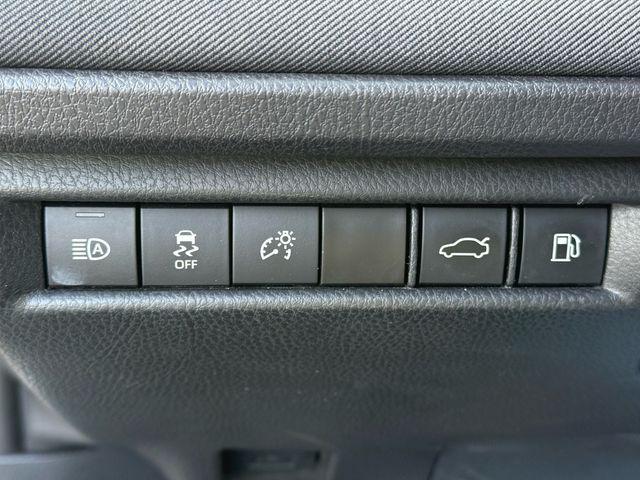2025 Toyota Camry LE - Photo 24