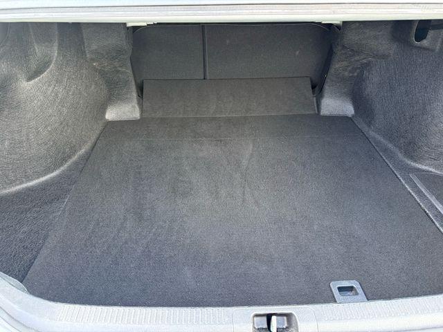 2025 Toyota Camry LE - Photo 28