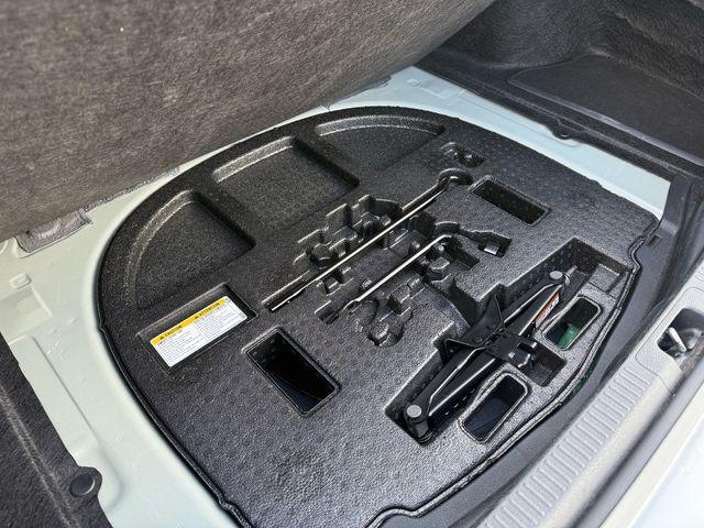 2025 Toyota Camry LE - Photo 29