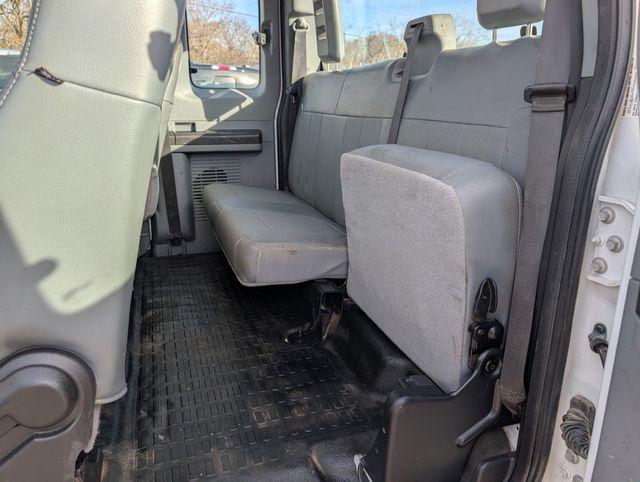 2011 Ford F-550 XL