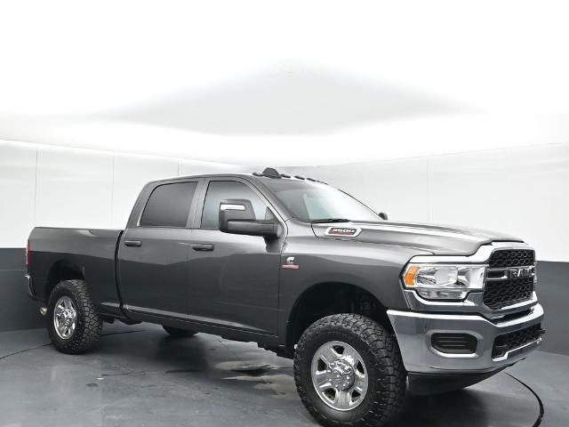 2024 Ram 3500 Tradesman Crew Cab 4x4 6'4" Box