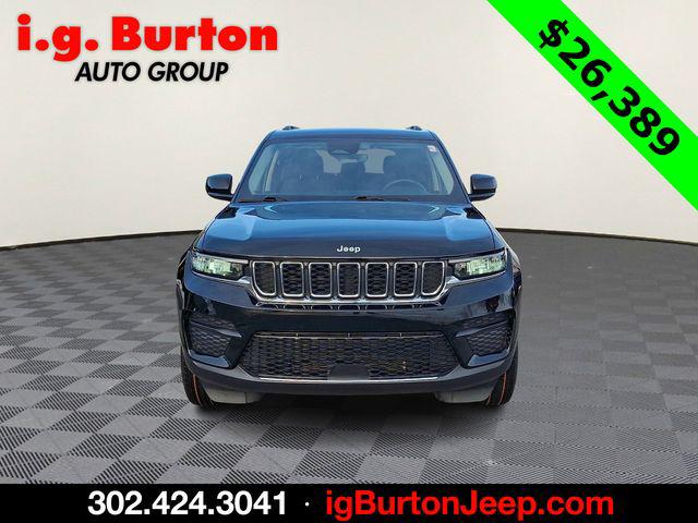2023 Jeep Grand Cherokee Laredo 4x4