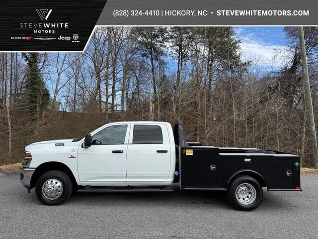 2026 RAM Ram 3500 Chassis Cab RAM 3500 TRADESMAN CREW CAB CHASSIS 4X4 60 CA 2026 RAM Ram 3500 Chassis Cab RAM 3500 TRADESMAN CREW CAB CHASSIS 4X4 60 CA