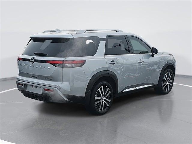 2025 Nissan Pathfinder Platinum FWD