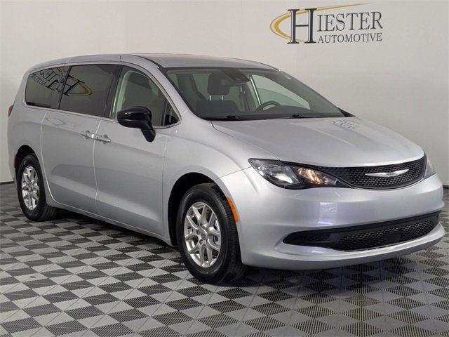 2024 Chrysler Voyager LX