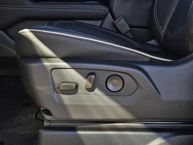 2026 GMC Yukon XL 4WD Elevation