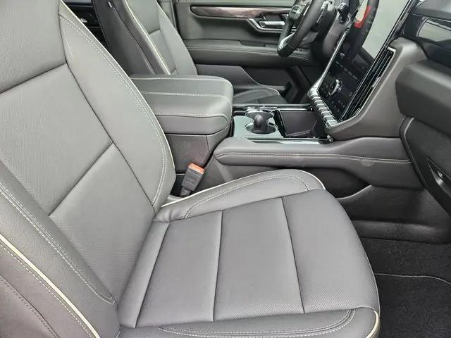 2026 GMC Yukon XL 4WD Elevation